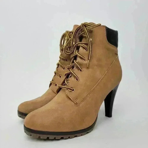 Nubuck Leather Lace-Up Stiletto Heel Chukka Booties - 9.5 - Picture 5 of 12